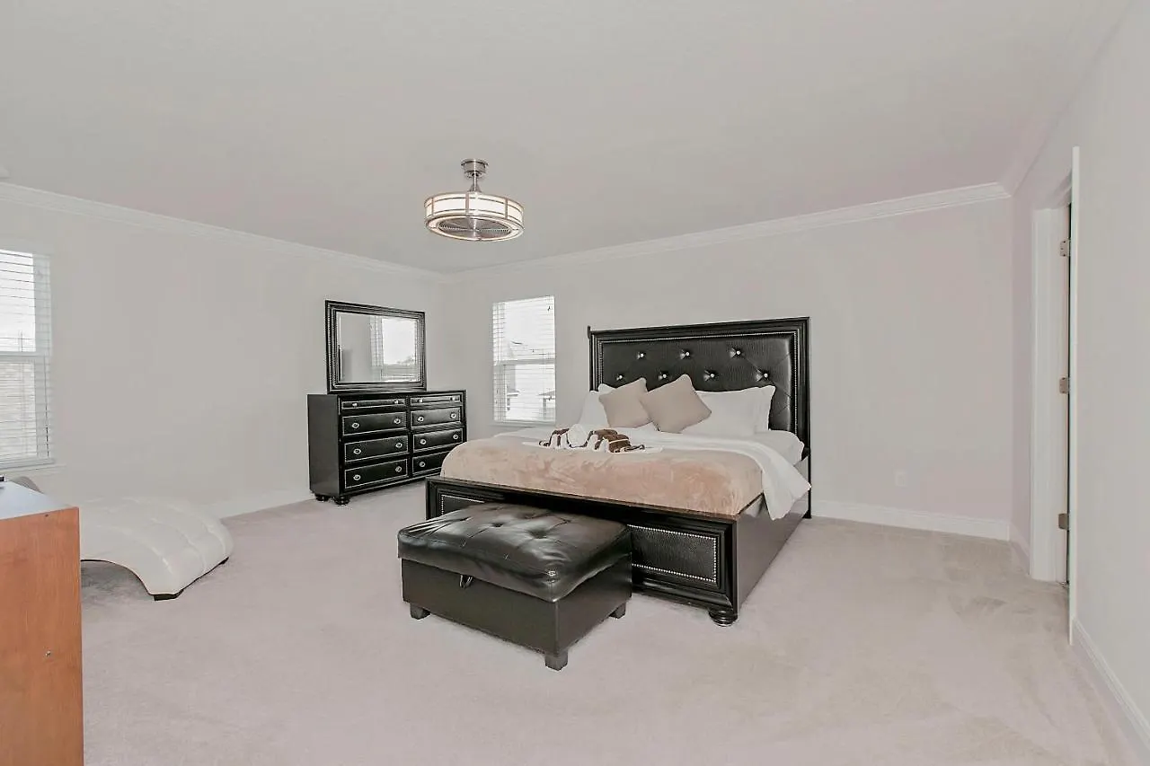 Spacious 4 Bed Home Near Orlando Gated Pool Access Sanford 0*,  United States